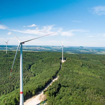 Inbetriebnahme der bedarfsgesteuerten Nachtkennzeichnung (BNK) im Windpark Verenafohren