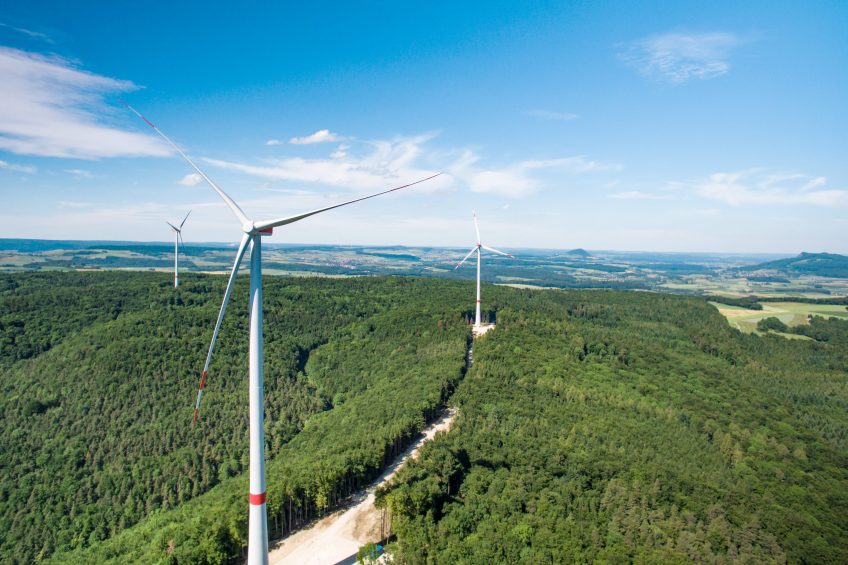 Inbetriebnahme der bedarfsgesteuerten Nachtkennzeichnung (BNK) im Windpark Verenafohren
